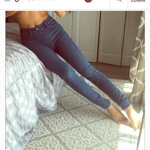 UniQlo spandex blue jeans size M